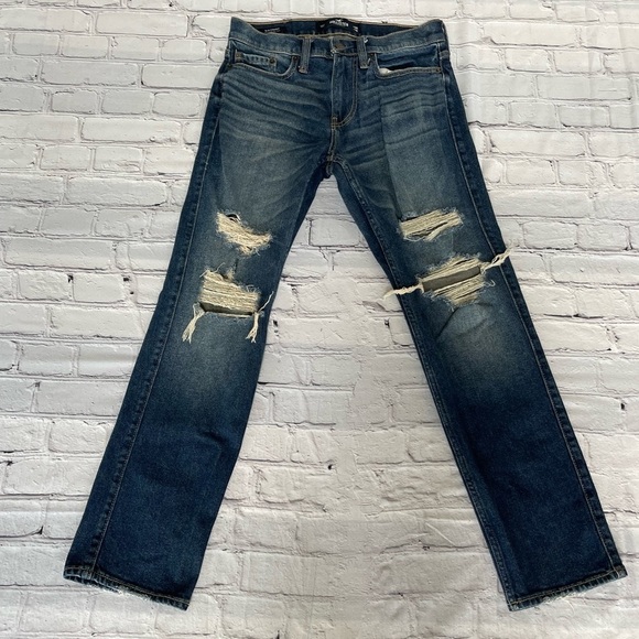 Hollister Denim - Hollister‎ Slim Straight Stretchy with Distressed Jeans Size: W26, L30